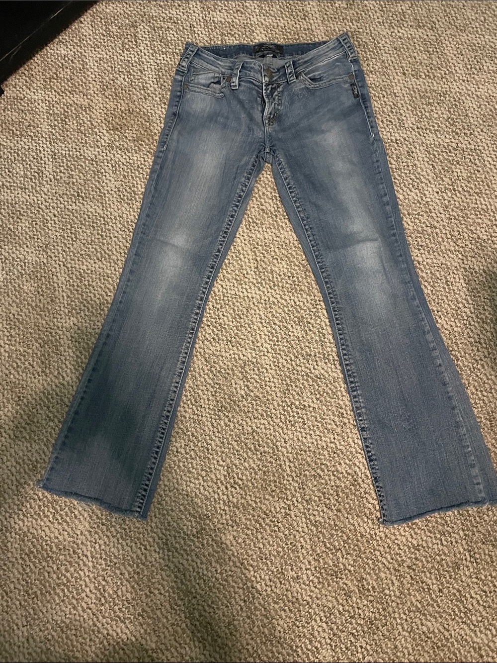 Silver Jeans Women’s Flare Jeans in Medium Blue Wash